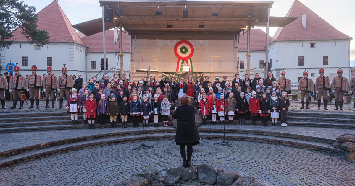Győzelem minden magyar szó